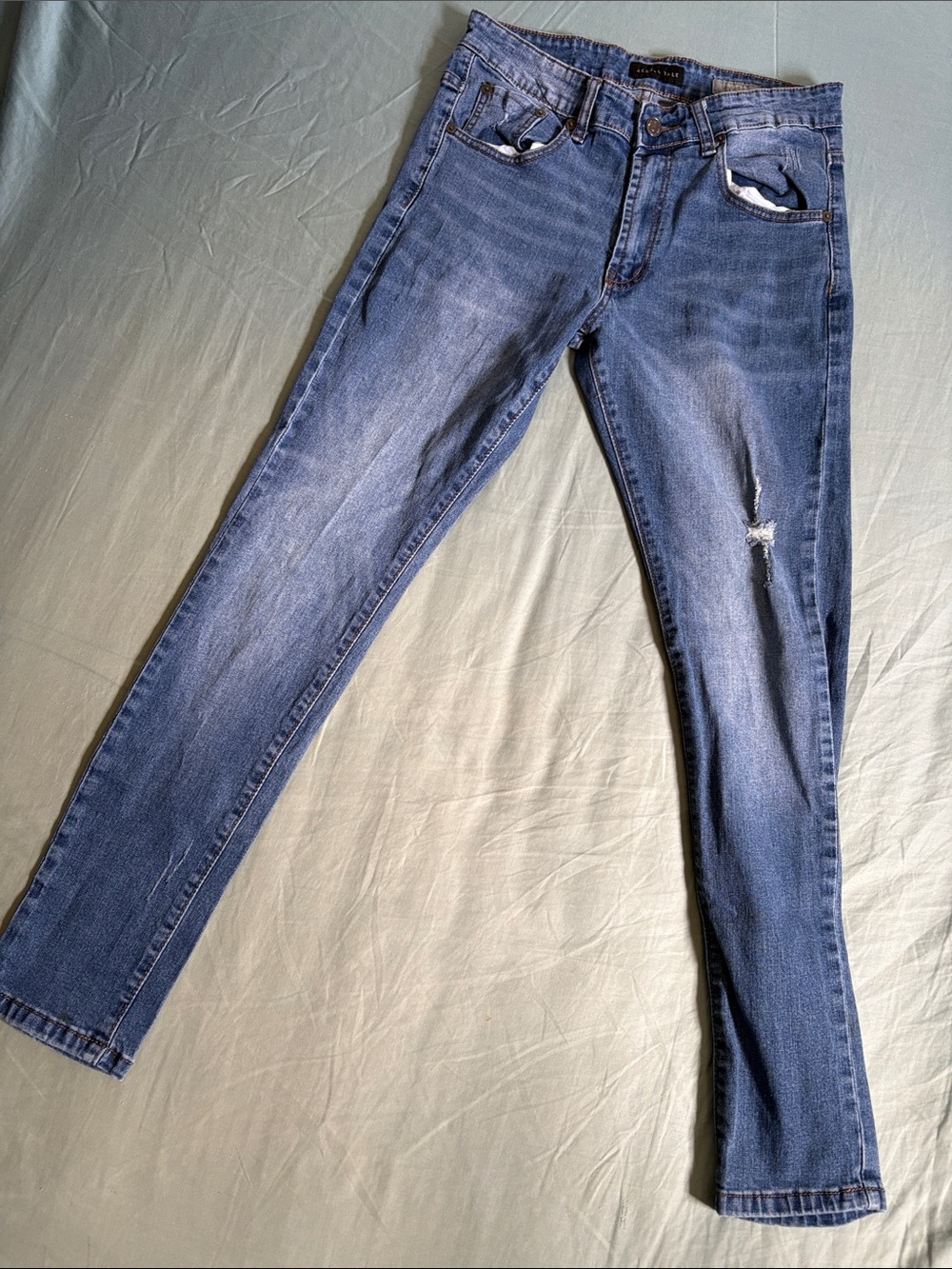 Aeropostale Men's Skinny Light Blue Distressed Jeans
